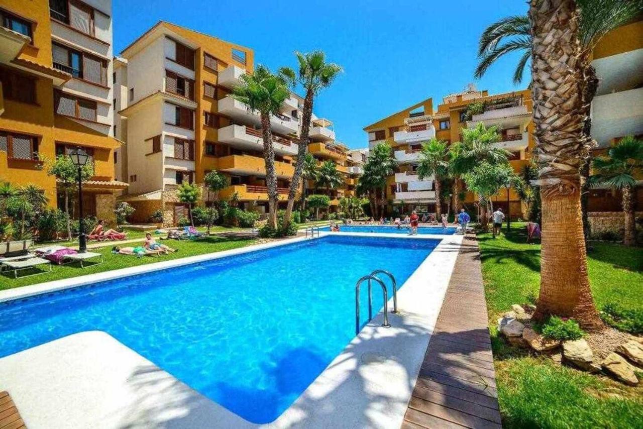Espanhouse Elvis Apartment Torrevieja Dış mekan fotoğraf